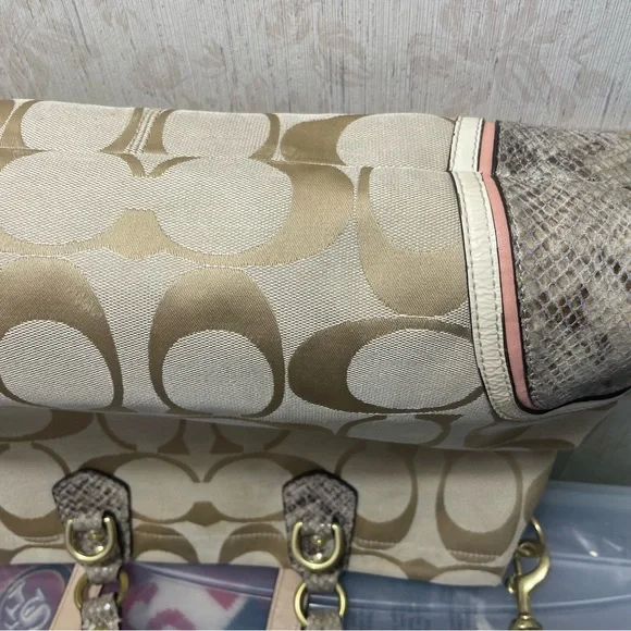 Coach Signature Ashley Spectator Shoulder Bag No.C1320- F24889 - Picture 6 of 16